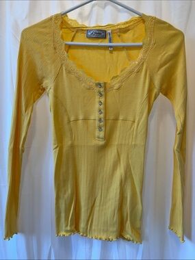 Guess Ladies Yellow Lace-Trim Ribbed Long Sleeve Henley with jewel buttons